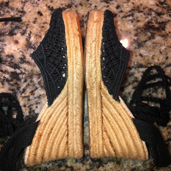 Tribeca by Kenneth Cole Wrap Espadrilles - Picture 5 of 7